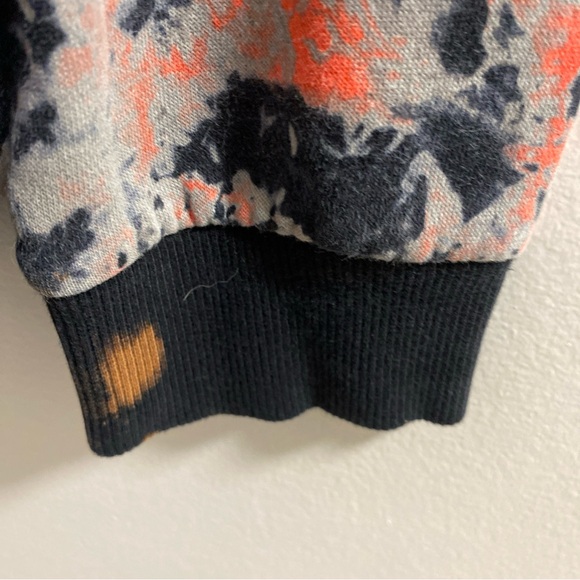 Under Armour Black and Orange Sz L Hoodie - Picture 4 of 7